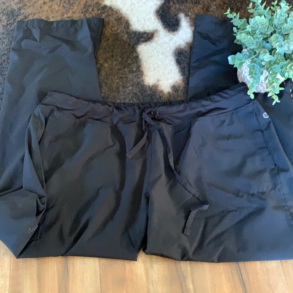 Great shape Barco one scrub bottoms Xl